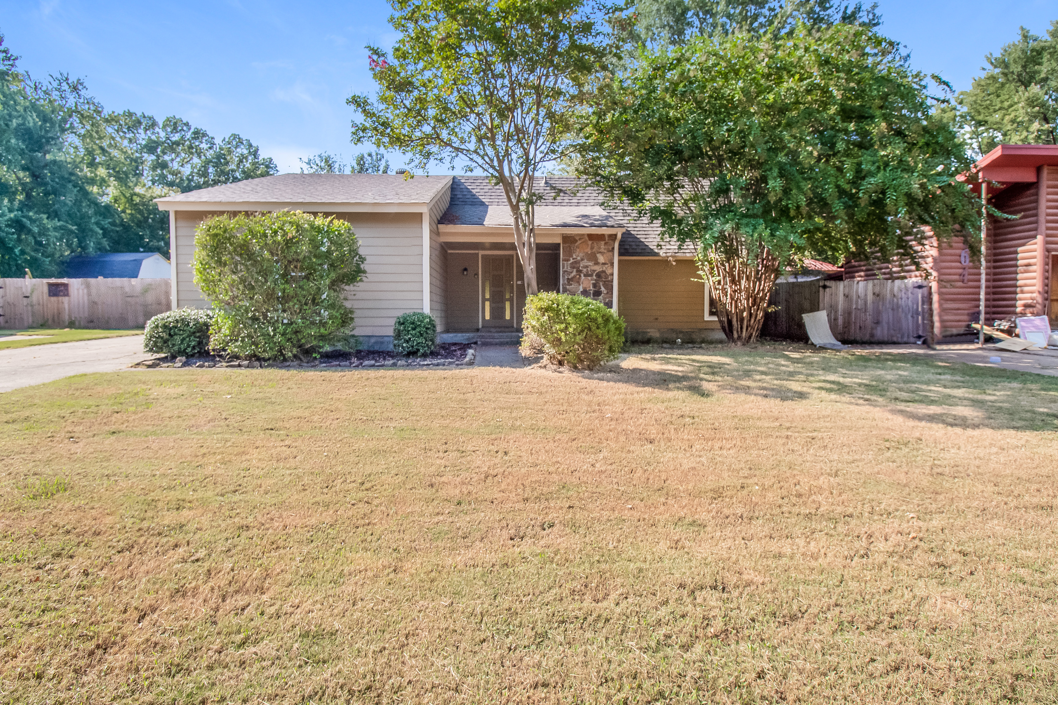 7158 Rose Trail Dr Memphis, TN 38133